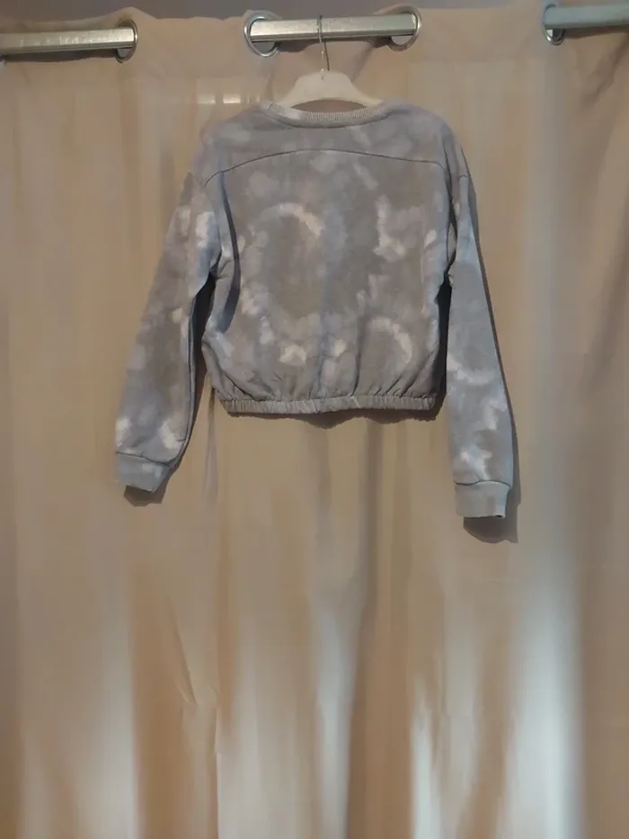 Sweat fille 10 ans - photo numéro 3