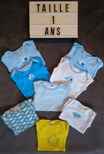 Lot de bodies 12 mois 🧸