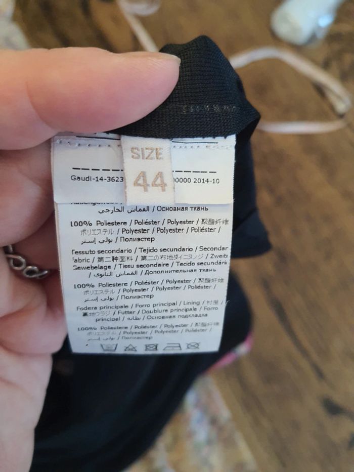Robe Gaudí jeans noire et Fleuries taille 44 - photo numéro 7