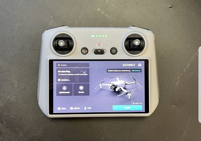 Drone pliable DJI Mini 3 + contrôleur LCD RC caméra 4K HDR - photo numéro 9