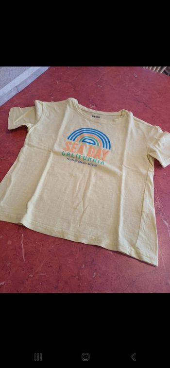 T.shirt garçon taille 4 ans
