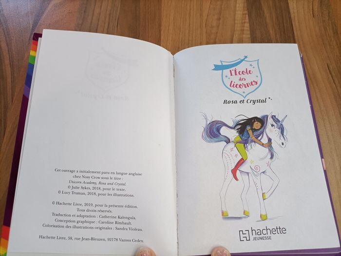 Livre École des licornes 🦄 tome 7 Rosa et Crystal - photo numéro 4