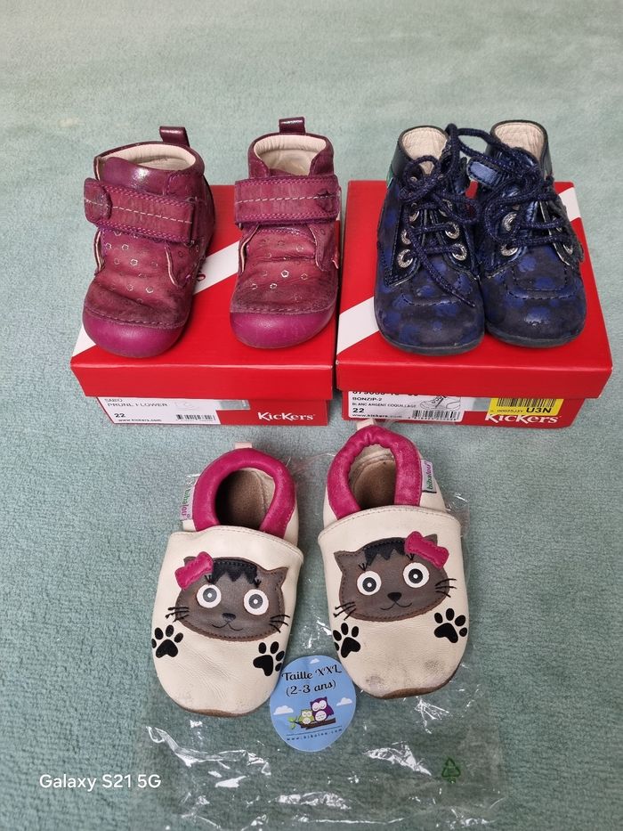Lot chaussures chaussons taille 22