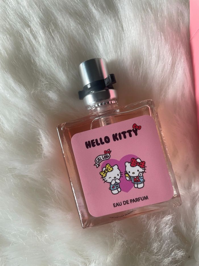 Mini parfum + bracelet hello kitty - photo numéro 3