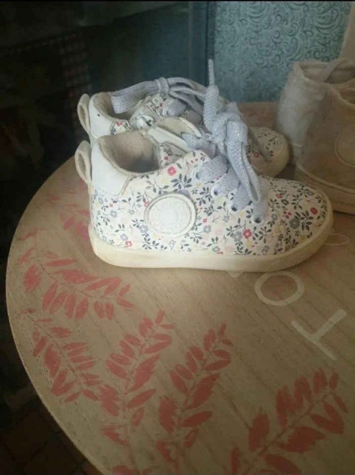 Lot de paires de chaussures - photo numéro 2