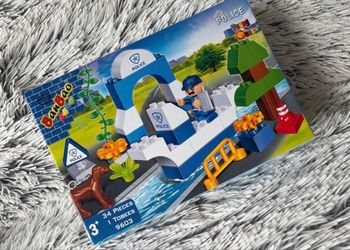 Jeu de construction police