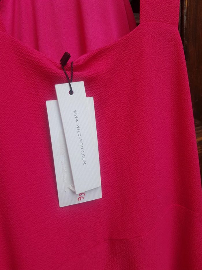 Longue robe neuve rose - photo numéro 6