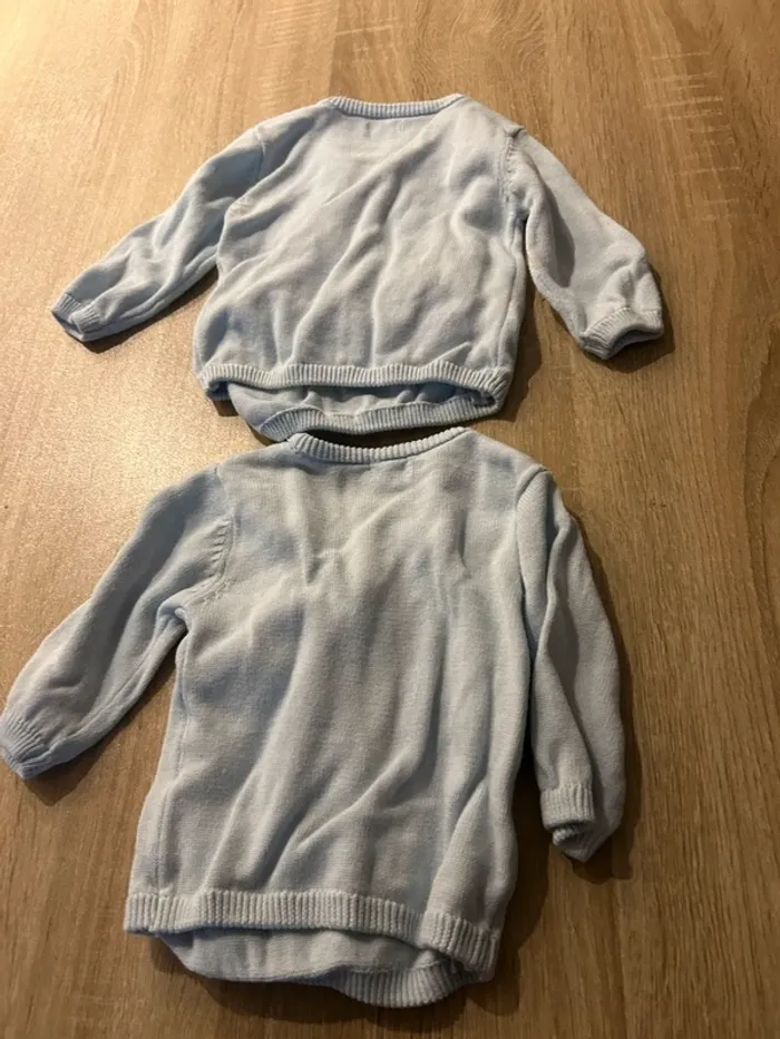 Gilet bleu clair brassière taille 1 et 3 mois - photo numéro 3