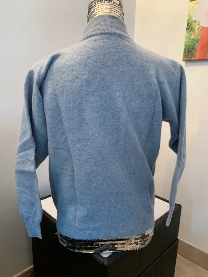 Pull bleu taille 38 - photo numéro 4