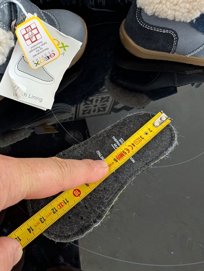 Chaussures d'hiver garçon. En cuir et autre cuir. Chaudes. Taille 21. Neuf. Geox - photo numéro 9