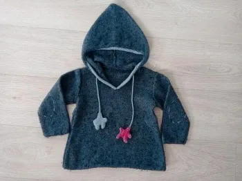 Pull fille gris capuche laine 4 ans