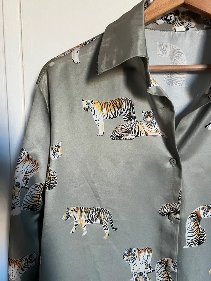 Chemise lion femme Shein - photo numéro 2