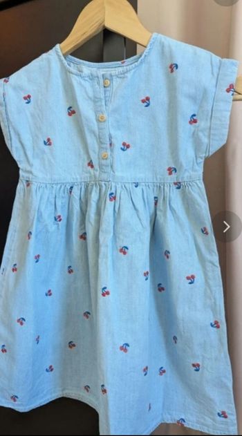Superbe robe jean et petits motifs vertbaudet 6 ans