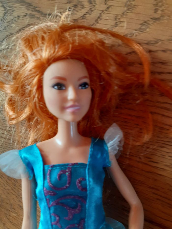 🎀 Barbie rousse Fashionista