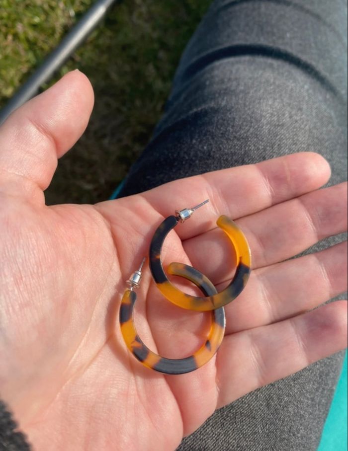 Créoles / Boucles d’oreilles NEUVES de forme ronde couleur léopard - photo numéro 8