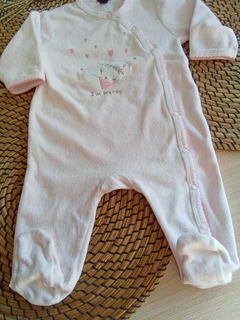 Babygro rose en velours avec impression Kiabi 3 mois