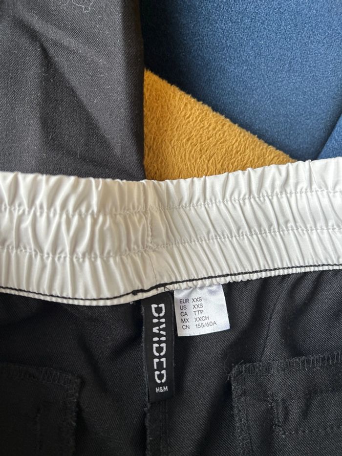Pantalon droit h&m - photo numéro 2