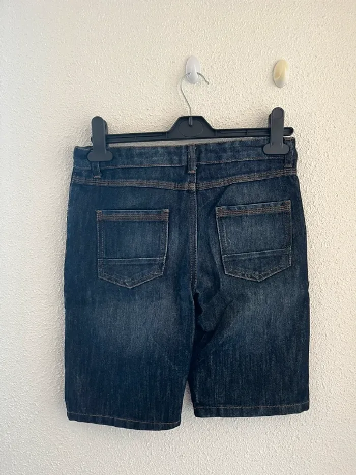 Short en jean 💫Taille 11-12 ans - photo numéro 3