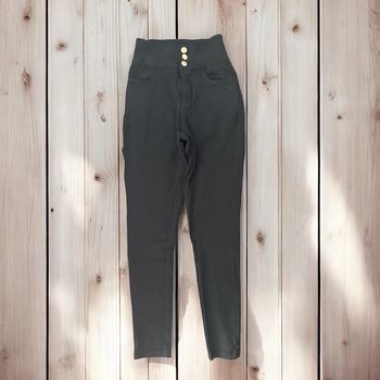 🌸 Pantalon noir taille haute bouton dorée et multiple poches - Taille 38 🌸