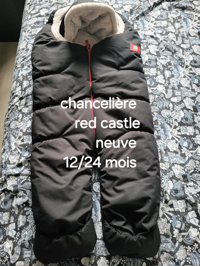 Chanceliere hiver red castle