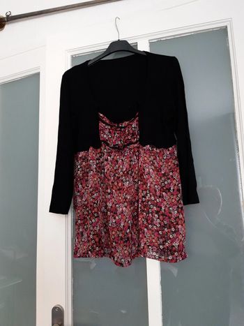 Blouse noire et fleurs 38🔴
