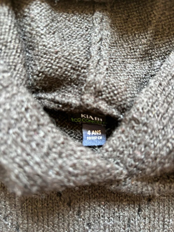 Sweat noir - photo numéro 2