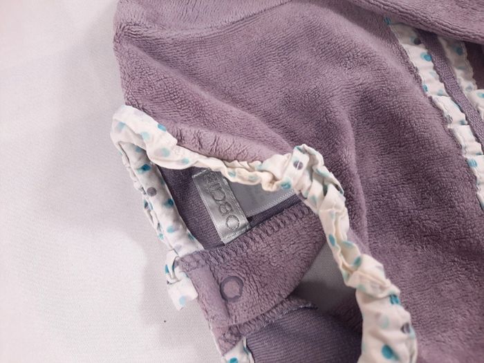 Lot de 4 bodies, 6 mois - photo numéro 9