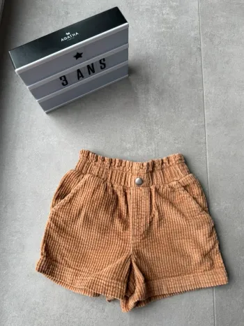 Short marron clair en velours côtelé - Taille 3 Ans