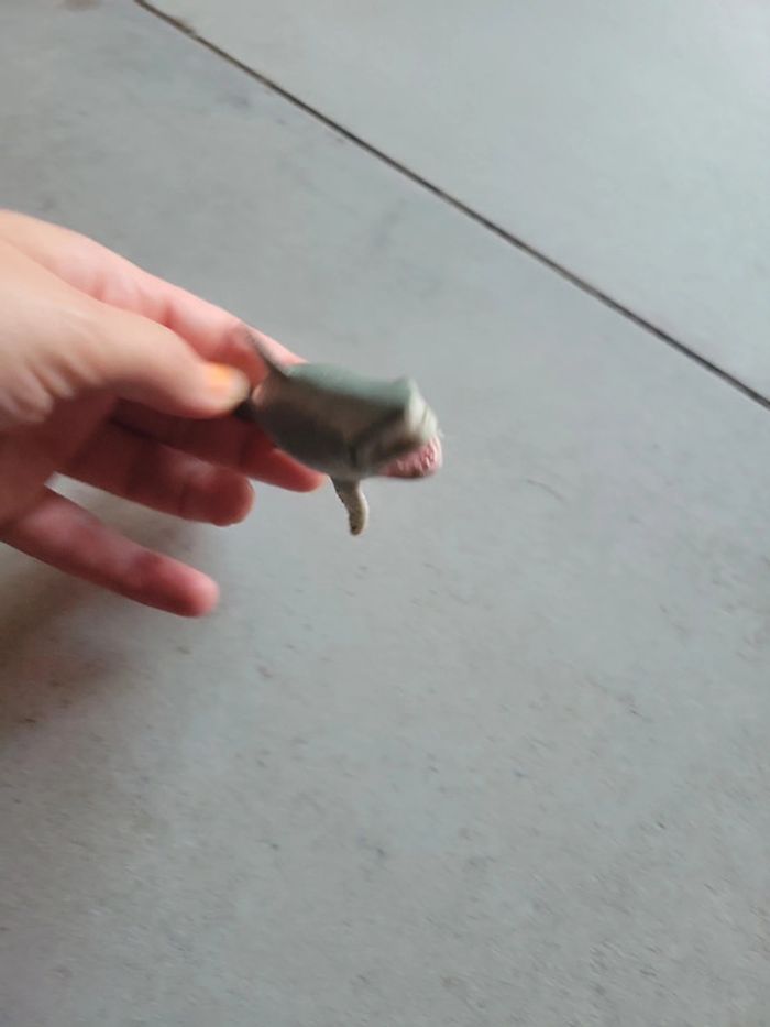 Jouet figurine plastique mou requin - photo numéro 5