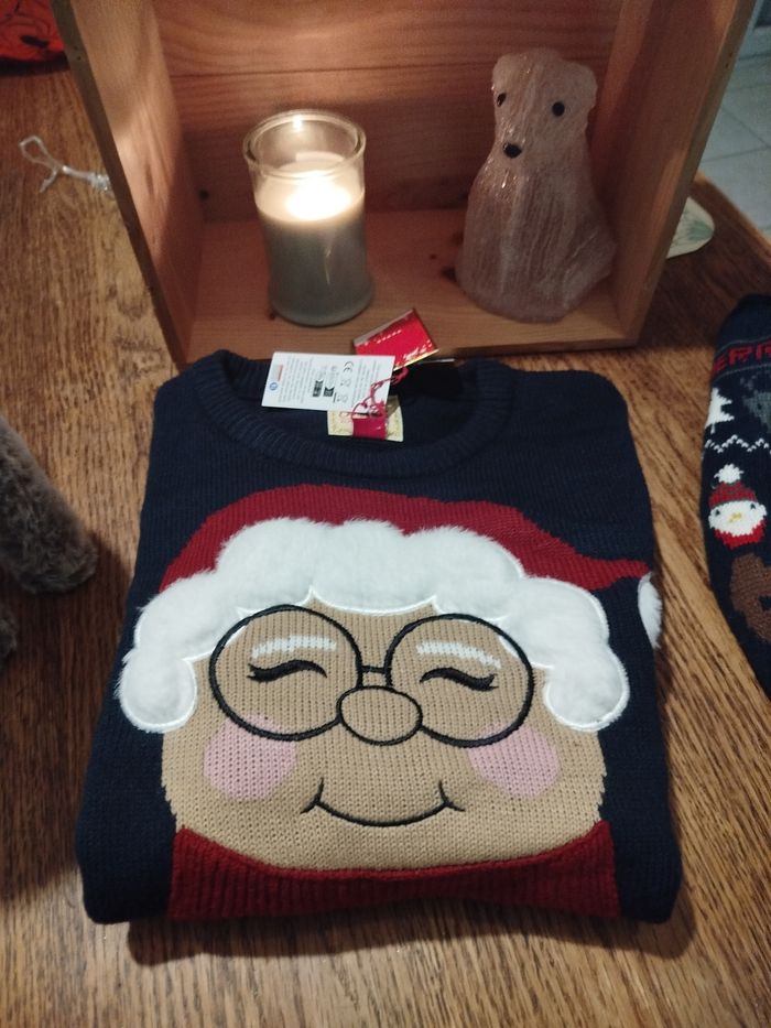 Pull de Noël spécial grand mère T.S - photo numéro 7