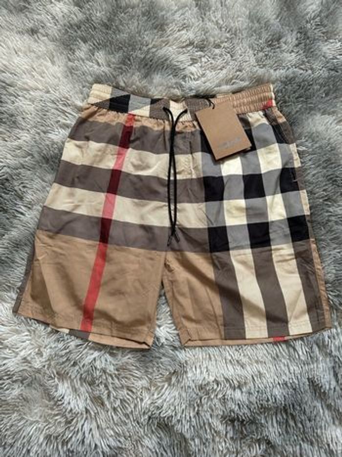 Short de bain  Burberry beige taille M