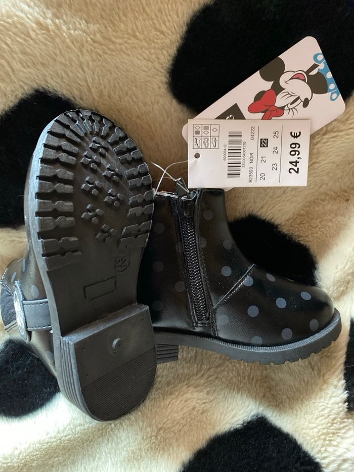 Bottines Minnie Disney taille 22 - photo numéro 3