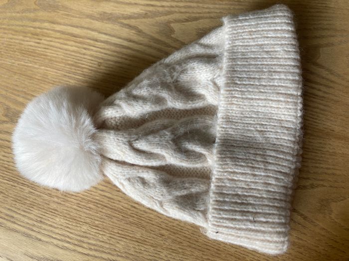 bonnet maille torsadée avec pompon taille 6/8 ans - photo numéro 2