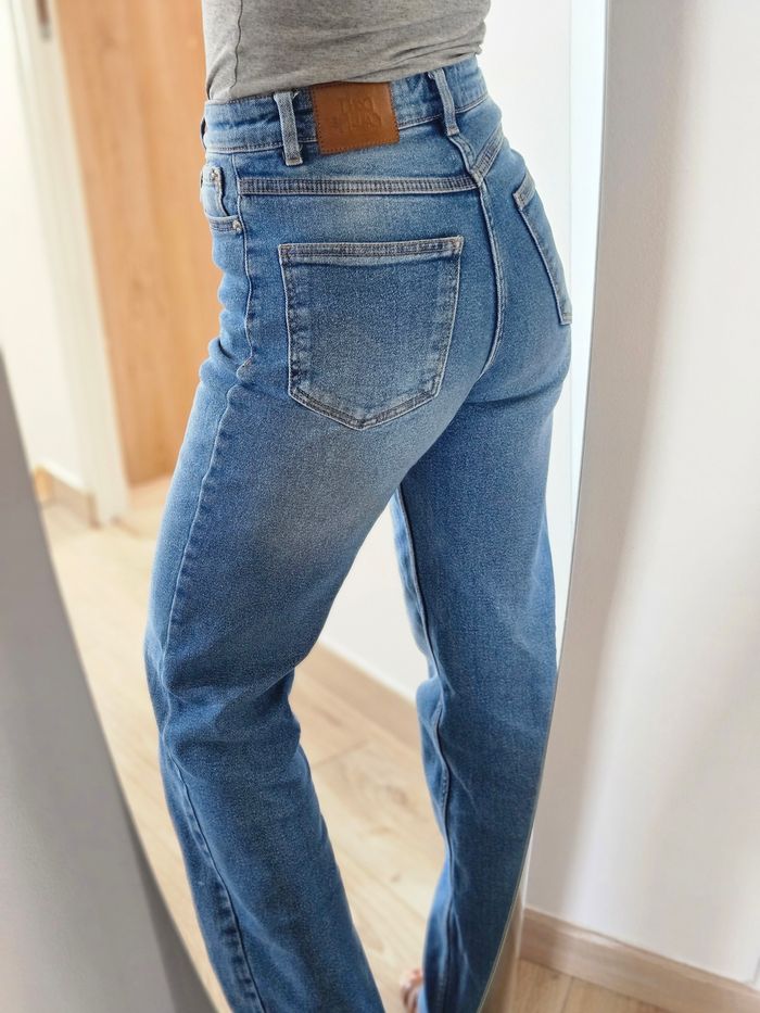 Jean neuf taille 32 - photo numéro 2