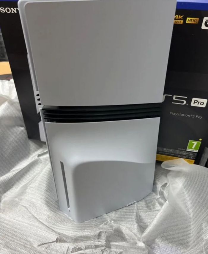 PlayStation 5 pro - photo numéro 3
