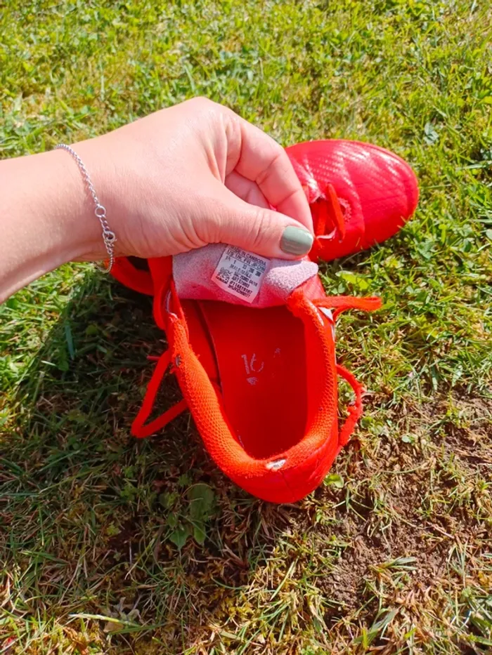 Chaussure foot salle adidas - photo numéro 2