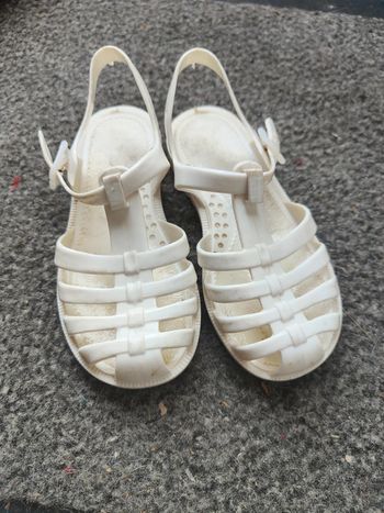 Sandale plage plastique 24