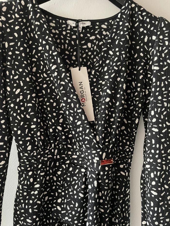 Robe noire et blanche - photo numéro 2