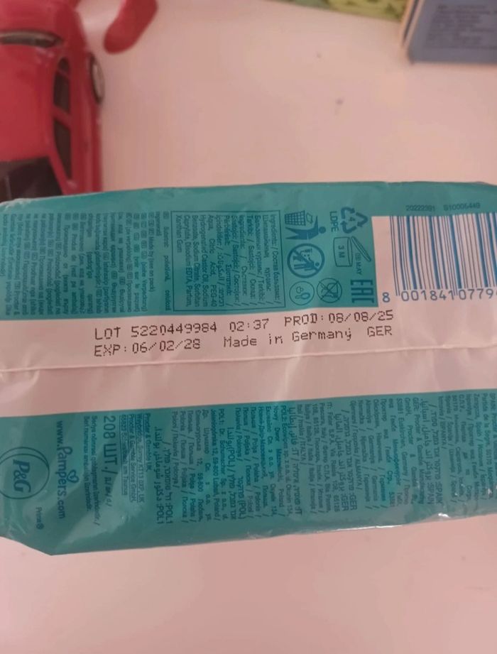 4 paquets de 208 lingettes pampers fresh clean neuf. - photo numéro 2