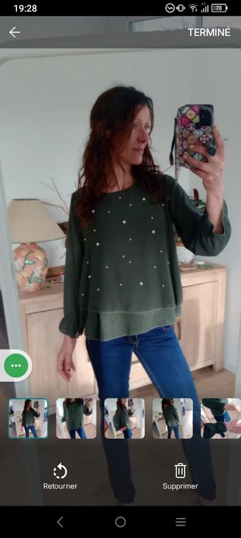 Blouse 36 vert sapin avec perles et volants c73