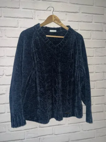 Pull Yessica de chez C&A, en très bon état, taille L.
