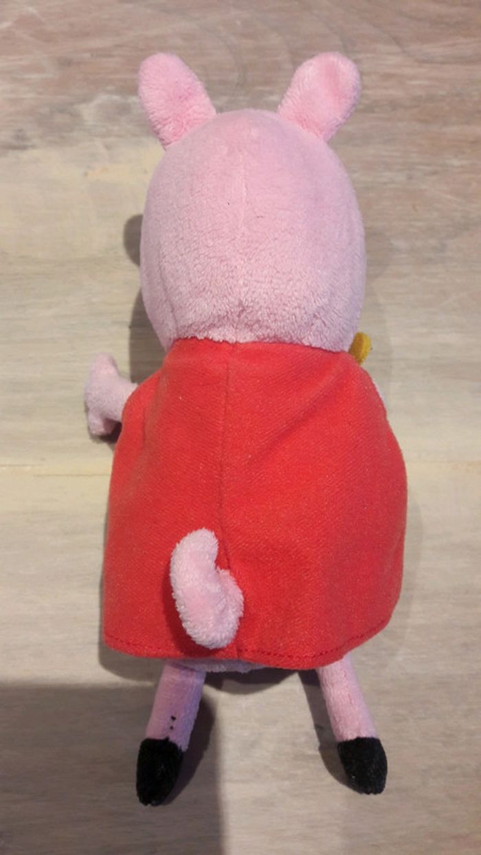 Peluche Peppa Pig - photo numéro 3