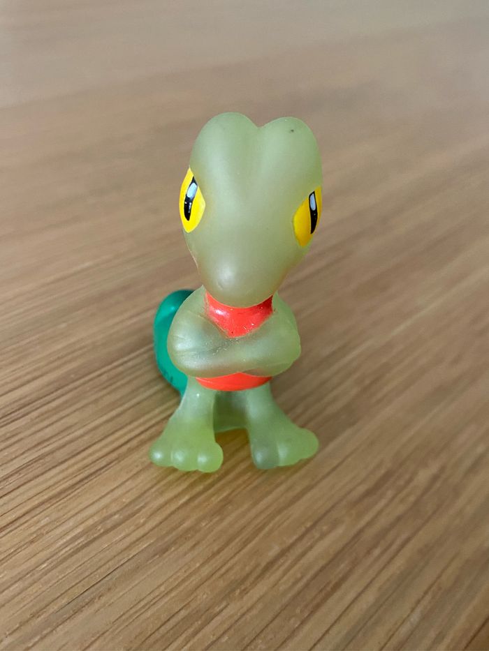 Pokémon Treecko figurine transparente 2002