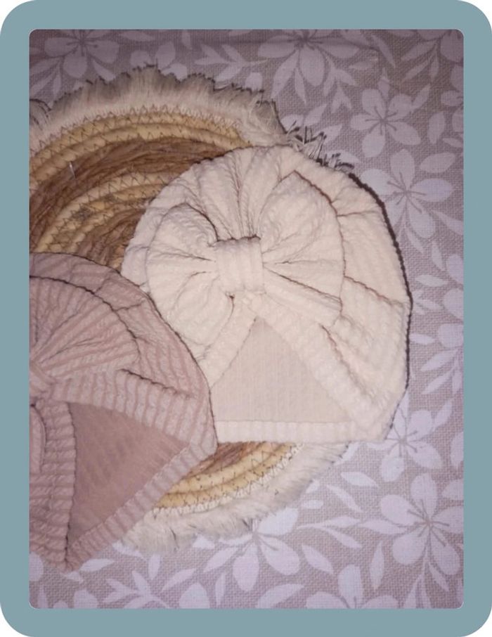 Lot bonnet fille 3/6 mois - photo numéro 2