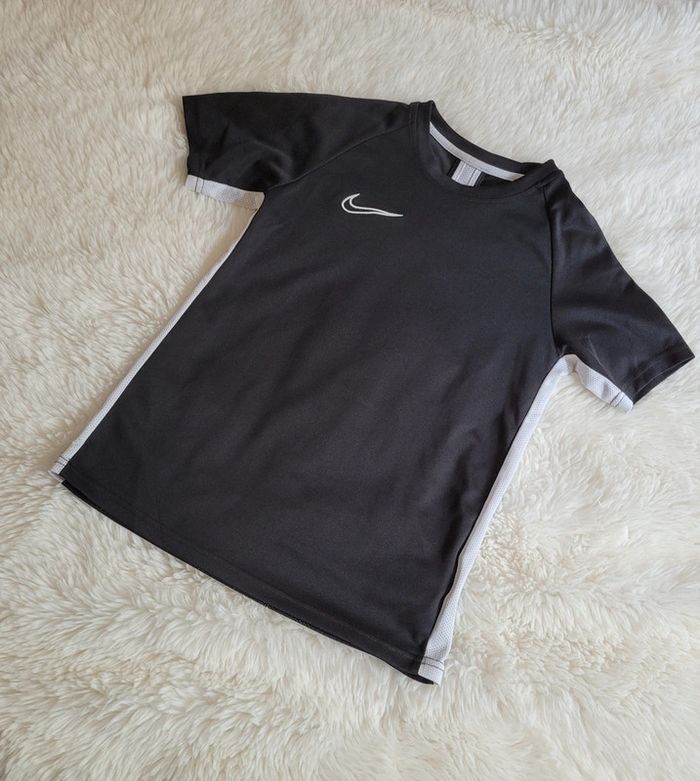 🔥 Maillot Nike 🔥 Taille 137/147 - photo numéro 2
