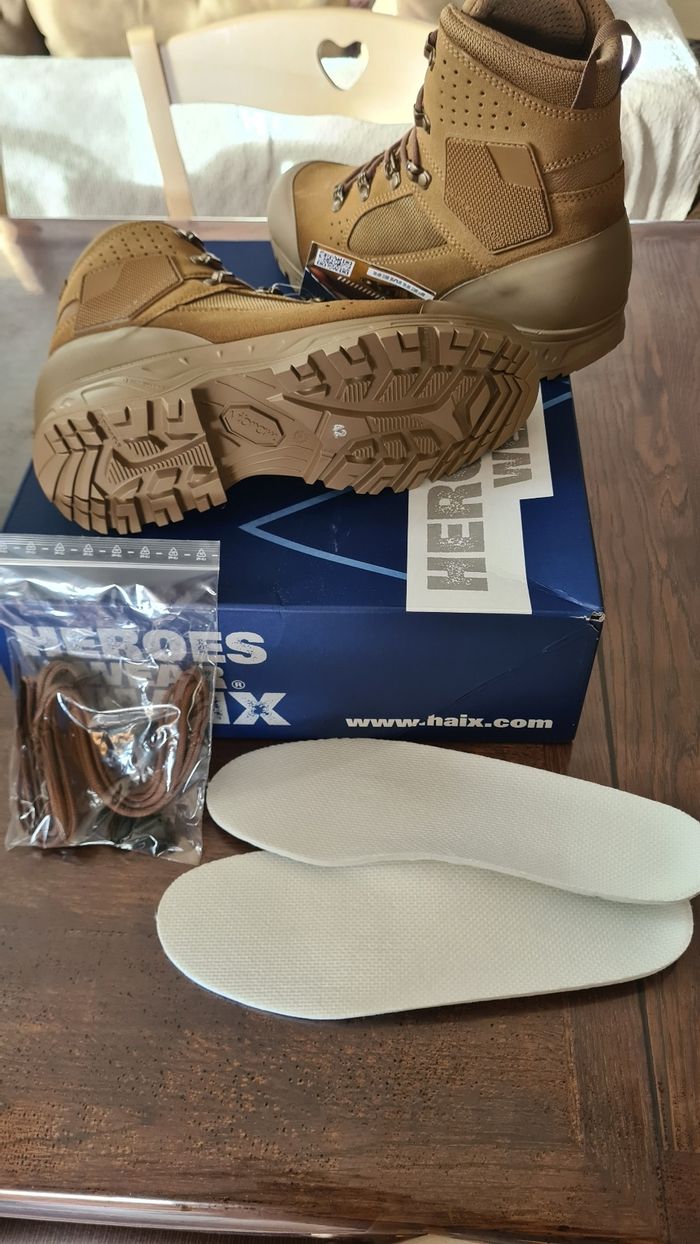 Chaussures de randonnee - photo numéro 5