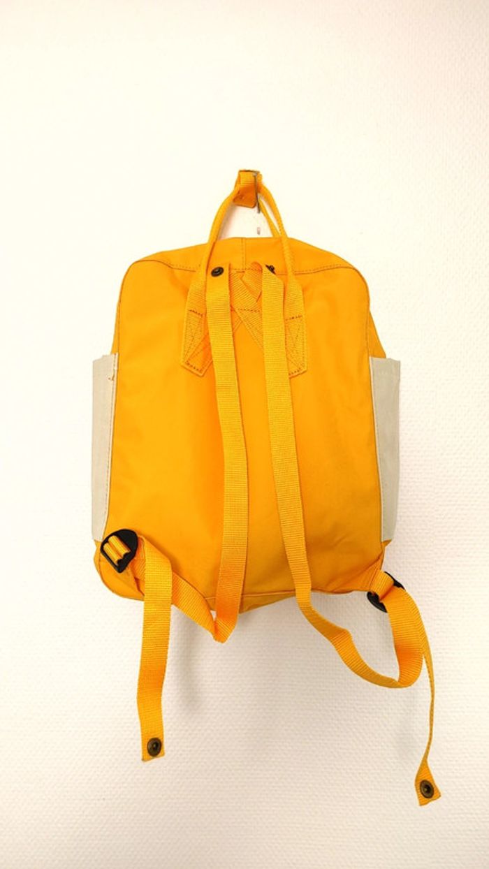 Sac à dos en nylon tissu solide jaune et beige en très bon état - photo numéro 5
