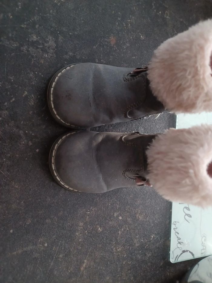 Bottes taille 22 - photo numéro 2