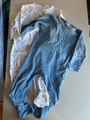 Lot de 2 pyjamas 3 ans / 36 mois