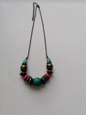 Collier rose et bleu